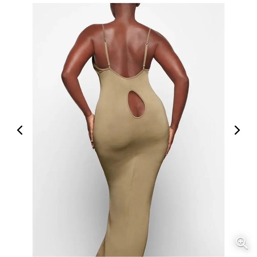 NWT SKIMS SMOOTH LOUNGE LOW BACK KEYHOLE DRESS | KHAKI